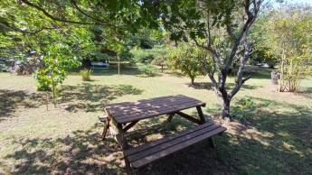 Landen Sie am Fuße des Ventoux.