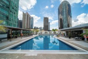 St. Giles Boulevard Hotel