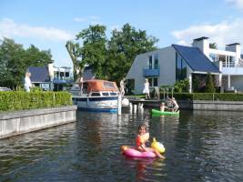Rien van den Broeke Village