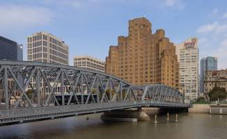 Broadway Mansions Hotel - On the Bund