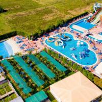Caretta Beach Hotel & Waterpark