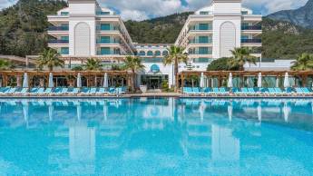 Dosinia Luxury Resort