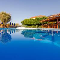 Hotel Kampos Village