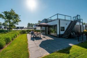 6-persoons vakantiewoning met terras en een dakterras op een vak