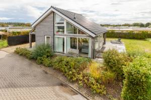 Zonnedorp Kavel 10 Renesse | Villa near the Beach & with Spaciou