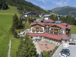 Der Konigsleitner Hotel en Chalets