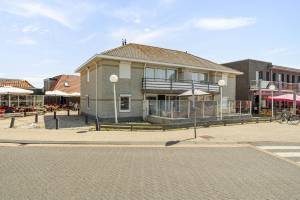 Dorpsplein 42