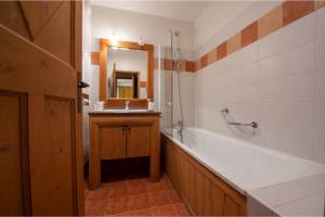 Arc 1950 Le Village 4p8p Classic