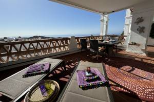 Pool Apt Calahonda 2 With Sea View