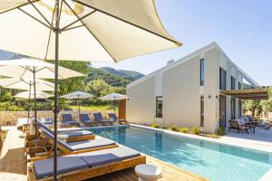 Golden Sun Suites