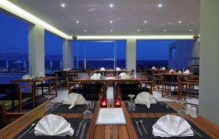 Dimitra Beach Hotel & Suites