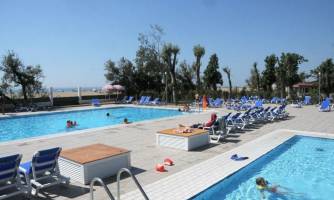 Punta Falconera Camping & Village