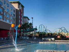 Holiday Inn Express en Suites Orlando At Seaworld