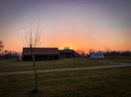Schöner ruhiger Campingplatz in der Betuwe an der niederländisch