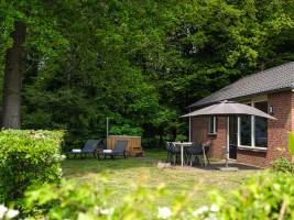 Kinderbungalow FC Mölke stadion met warme bubbeltub I 6 pers.