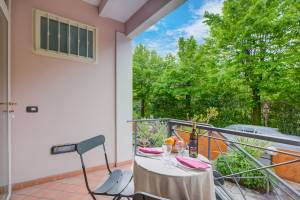 Orange Apartment Desenzano with Wi-fi