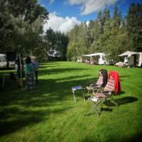 Camping im Obstgarten, direkt unterhalb des Nationalparks Lauwer