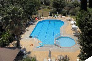 Theodorou Beach Hotel