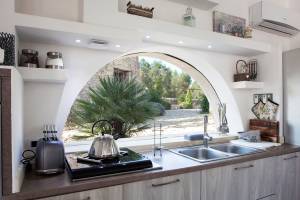 Tenuta Bouganville With Garden And Pool