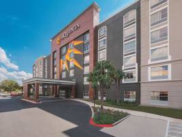 La Quinta Inn&Suites by Wyndham San Antonio Downtown