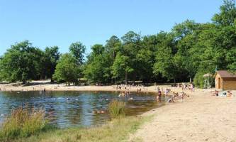 Camping L Etang Des Bois