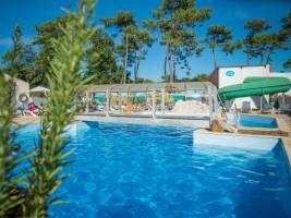 Camping Paradis - La Pomme de Pin