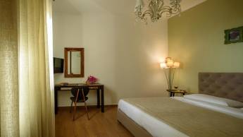 Santorini Suite Home