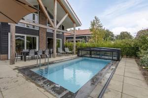 Villa 10 persons (indoor) Swimming pool and Wellness (Spa)