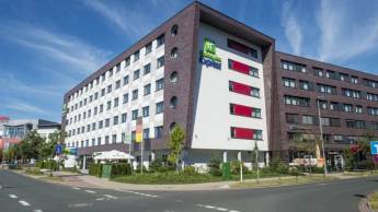 Holiday Inn Express Bremen Airport