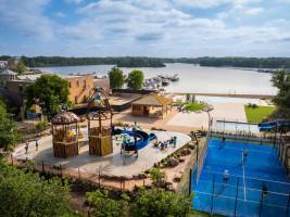 Landal Marina Resort Well