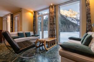 Chalet Glacier