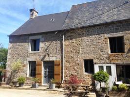 Campingplatz in Saint Georges de Reintembault, Bretagne