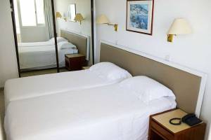 Sun Hall Beach Hotel & Appartementen