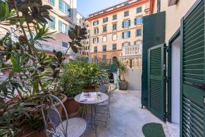 Central Flat In Genova