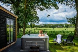 Panorama Wellnesslodge | jacuzzi, sauna en sunshower | 2 persone