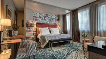 The One Alma Paris