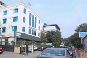 Karon Hotel - Lajpat Nagar
