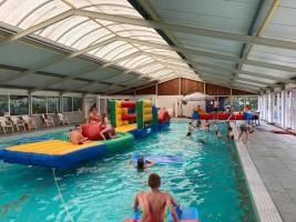 Camping De Bronzen Emmer