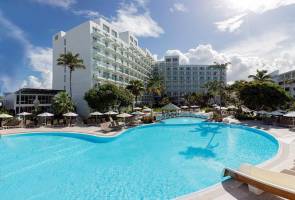 Sonesta Maho Beach Resort Casino en Spa