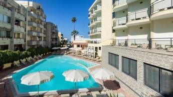 Hotel Rina