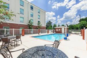 Holiday Inn Express&Suites Baton Rouge East by IHG