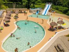Camping des Grottes