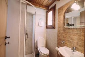 Trikalioti's Lush Estate Apt Eleni