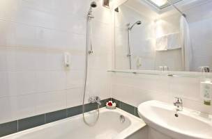 HENRI Wien Siebterbezirk