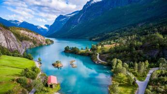 Costa Diadema - Afvaart Kiel