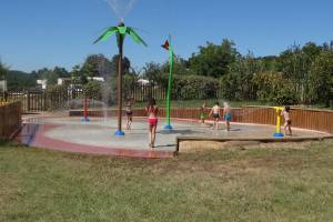 Camping Le Rocher De La Cave