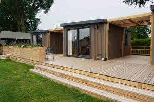 2 + 2-person Hotel lodge