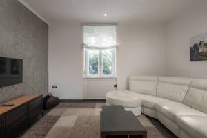 Quiet City Apartment Dexa