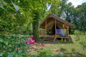 Flower Camping La Sagne