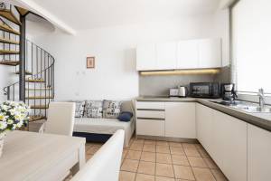 Bilocale 5 with balcony/terrace